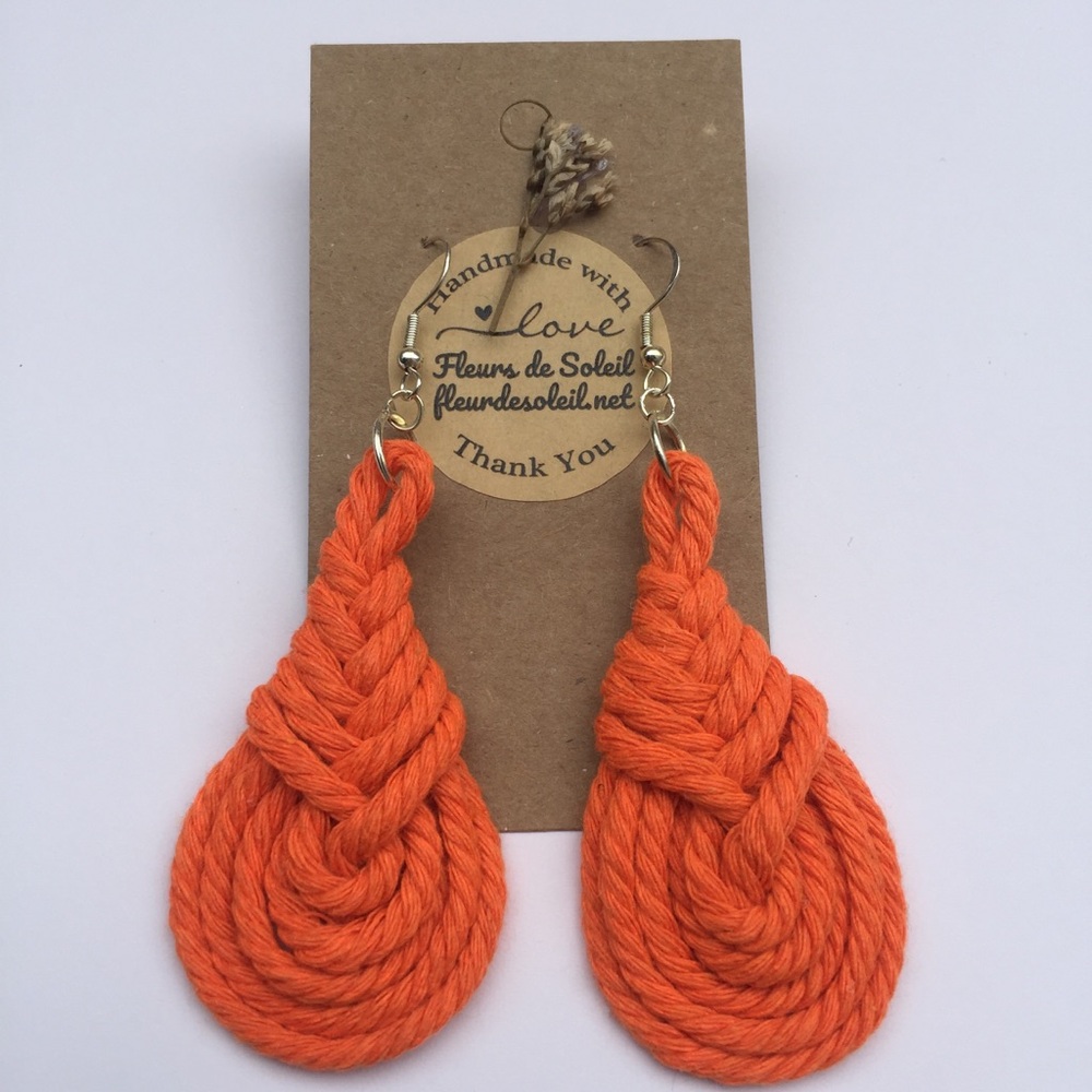 🎃Macramé Pipas Earrings🎃 - Picture 1 of 2